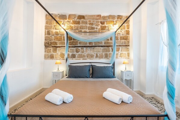 Imagen sin descripción, 1 de 32, botón