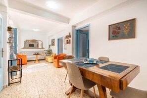 Imagen sin descripción, 4 de 34, botón