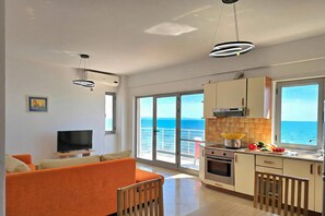 Family Apartment, Multiple Bedrooms, Sea Facing (Dream View Apartment Durres 090) | Living area - Dream View Apartment Durres 090 (Durrës)
