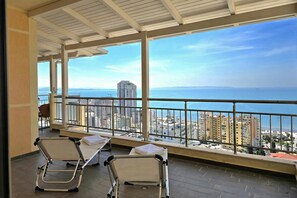 Property grounds - Hill Apartment With Sea View in Durres (Durrës)