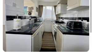 Unclassified image, 5 of 14, button - Chalet Rik Couples Retreat in East Riding of Yorkshire (Withernsea)