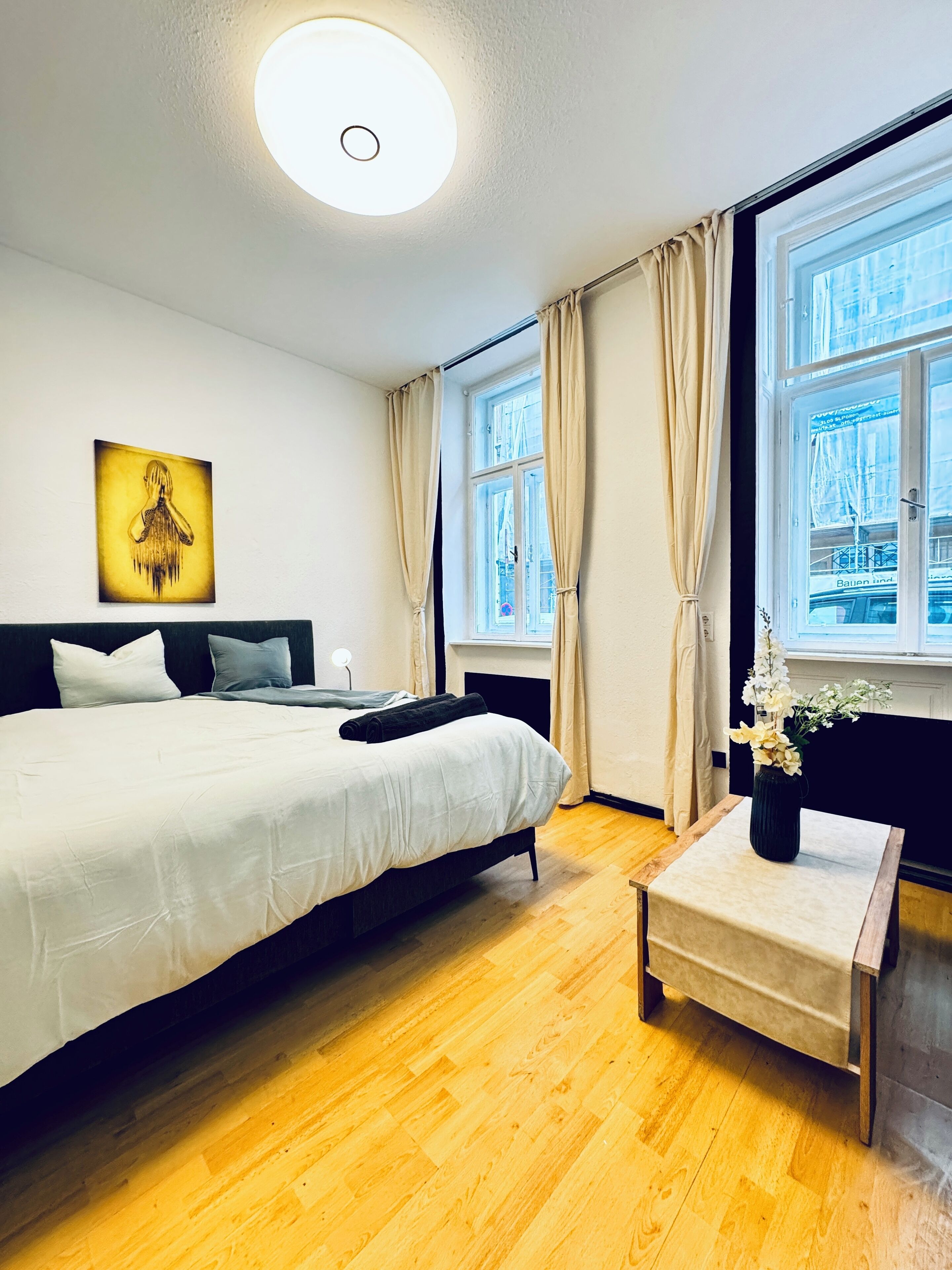 Basic Apartment | Iron/ironing board