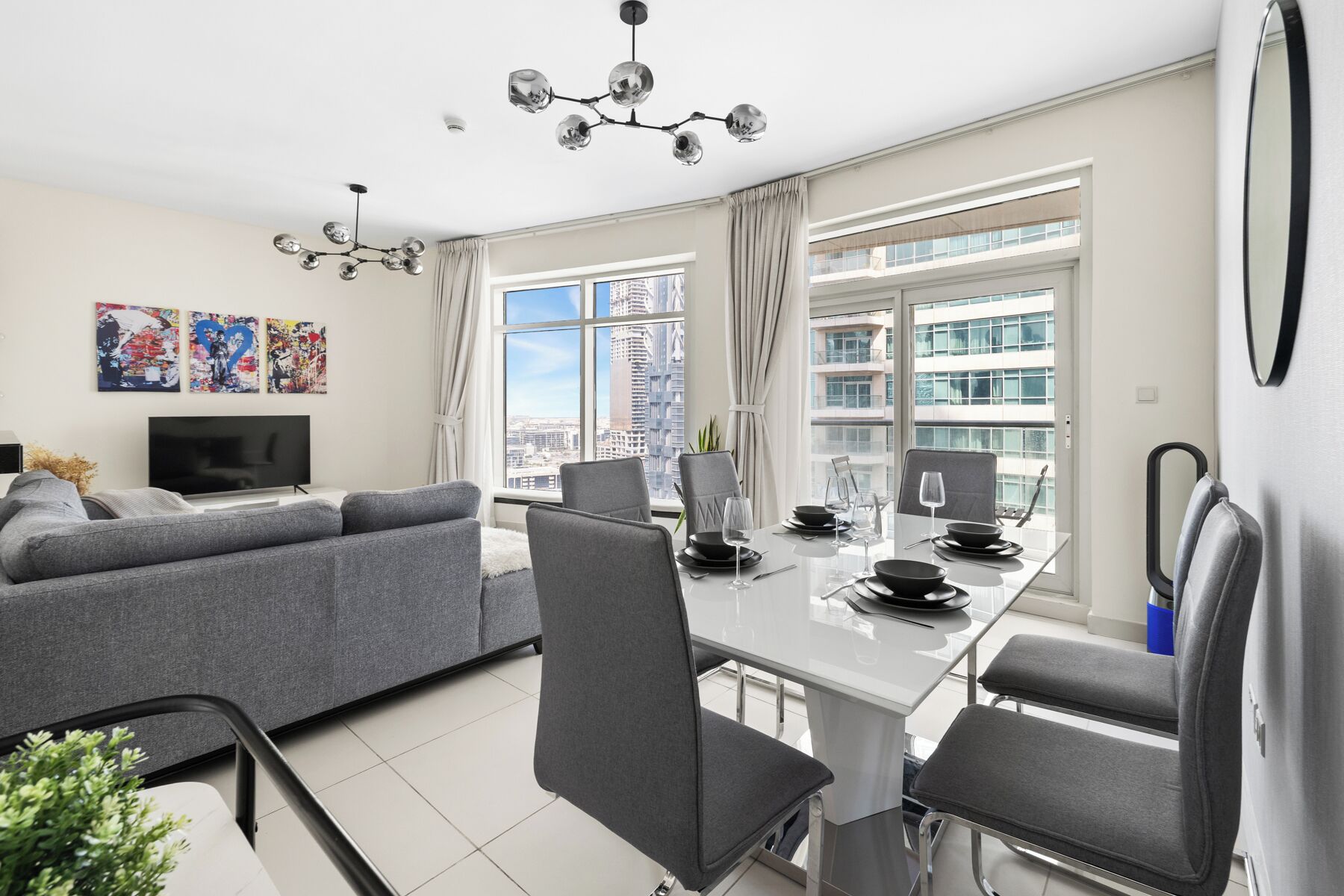 Ruokailu omassa huoneessa