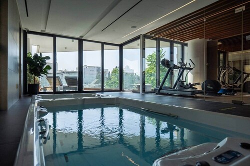 Sky High Park View Residence