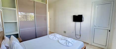3 chambres, fer et planche Ă repasser, Wi-Fi, literie fournie