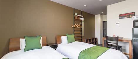 Standard Twin Room, 2 Single Beds, Private Bathroom
