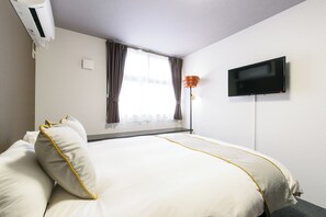 Standard Double Room, 1 Double Bed, Private Bathroom | Desk, iron/ironing board, free WiFi - JP INN Kyoto Ekikita Gakurincho (Kyoto)