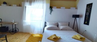 Studio Apartment with Terrace