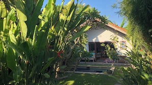 Unclassified image, 5 of 40, button - Lush 1 BR Private Pool Villa Inseminyak (Kerobokan)