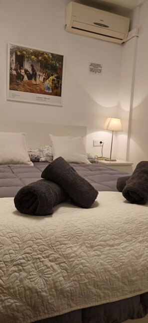 2 bedrooms, iron/ironing board, internet, bed sheets