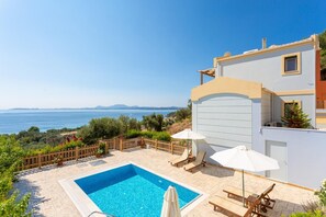 Villa | 3 bedrooms - Villa Alya View in Mparmpati (Corfu)