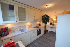 Fridge, microwave, oven, dishwasher - DUE/09, Apartment 15 - Im Dünengrund App. 14 and 15 (Sylt)