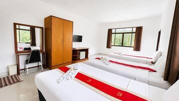 Standard Triple Room | Bed sheets