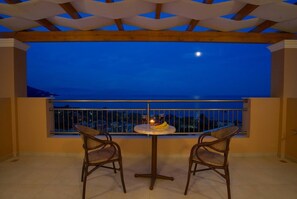 3 bedrooms - Villa Aurora in Mparmpati (Corfu)