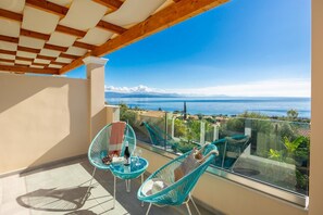 House - Villa Leo in Mparmpati (Corfu)