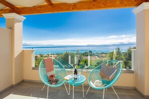 2 bedrooms - Villa Leo in Mparmpati (Corfu)