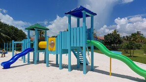 Children’s area - Bahamas Dream - Beach Luxury Vacation (Nassau)