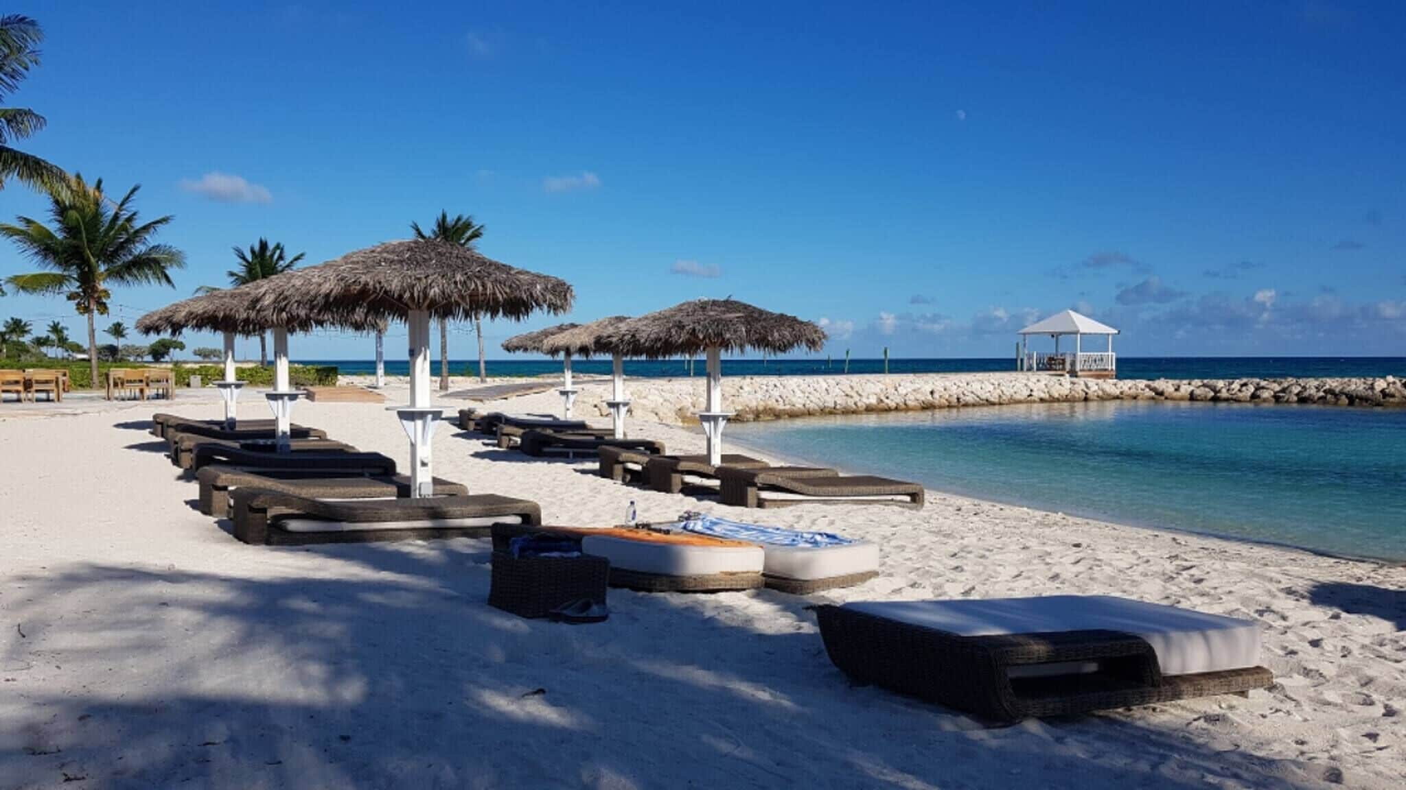 Hus, 4 soverom, balkong, hageutsikt | Strand