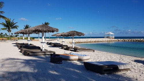 Bahamas Dream - Beach Luxury Vacation