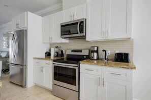 Nhà, 4 phòng ngủ, ban công, quang cảnh vườn | Nội thất