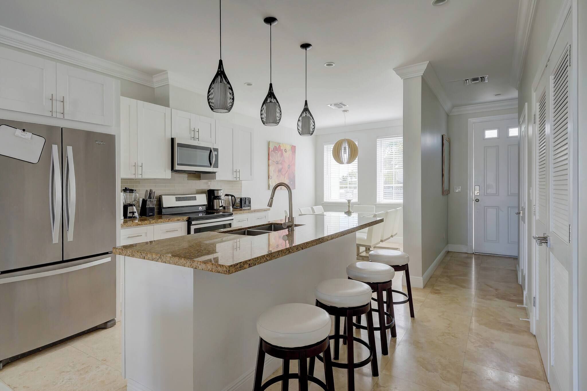 Casa, 4 habitaciones, balcón, vistas al jardín | Interior