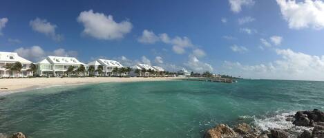 ハウス 4 ベッドルーム バルコニー ガーデンビュー | ビーチ