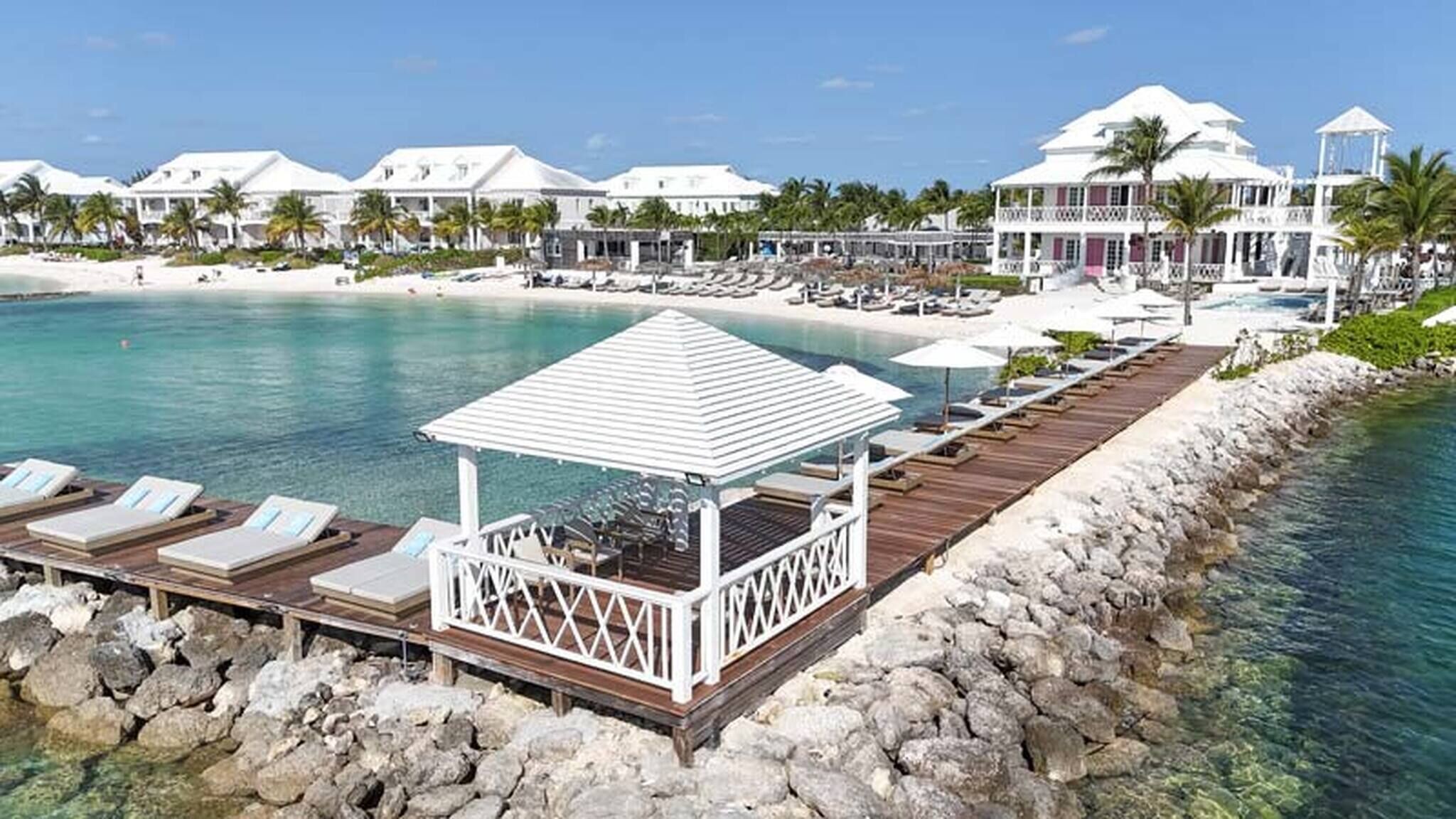 House, 4 Bedrooms, Balcony, Garden View | Pool | Outdoor pool