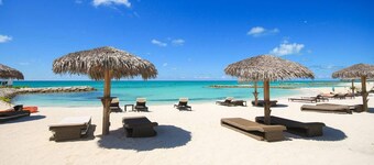 Bahamas Dream - Beach Luxury Vacation