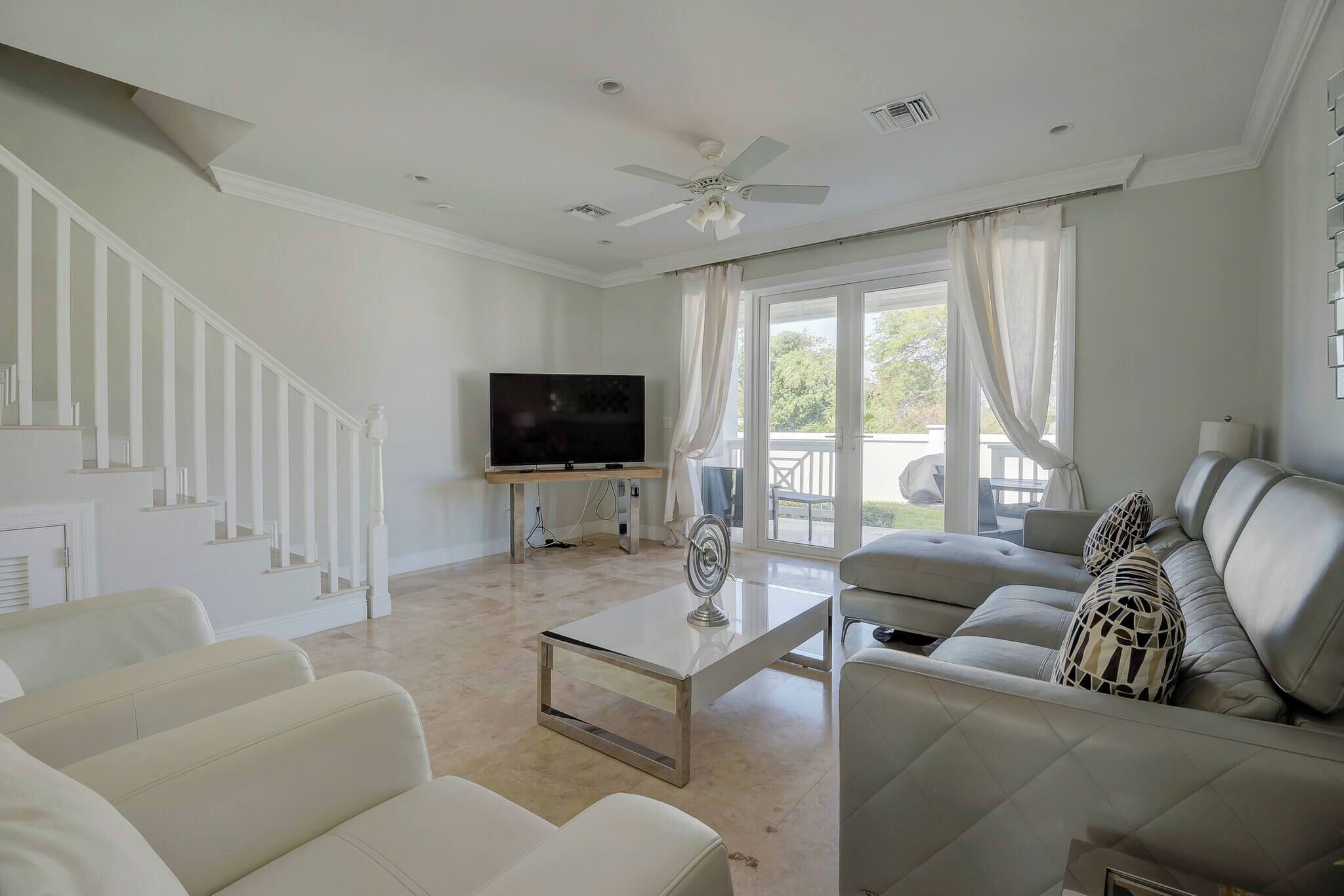 House, 4 Bedrooms, Balcony, Garden View | Living room