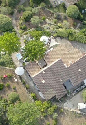 Exterior - 6-hectare estate classified as a Grand Site de France concors Sainte Victoire (Jouques)