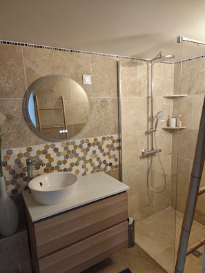 Hair dryer, towels, toilet paper