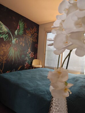 5 bedrooms, in-room safe, desk, iron/ironing board