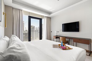 Free WiFi - 2BR Steps to Burj Khalifa Dubai Mall (Dubai)