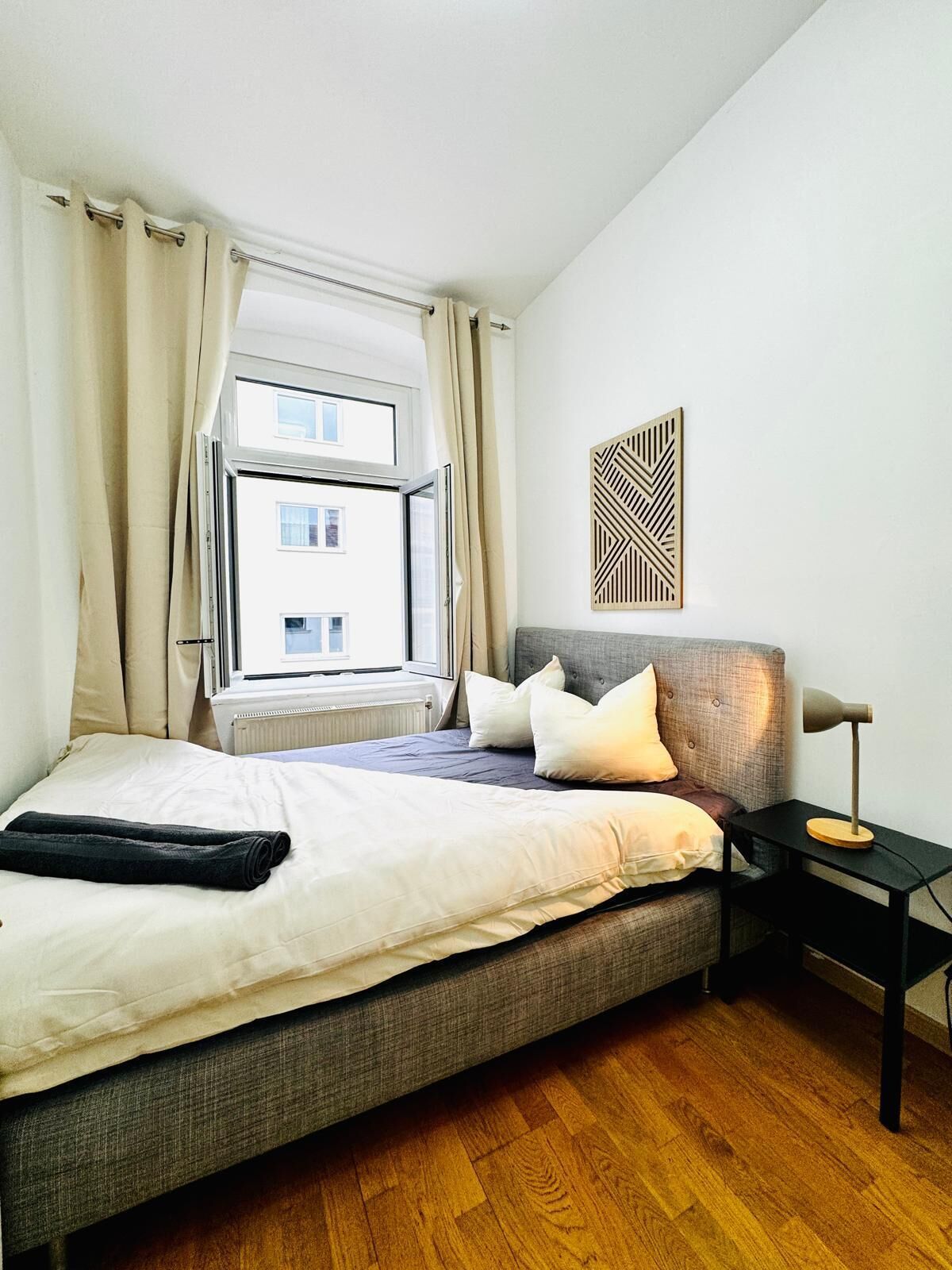 Basic Apartment | Iron/ironing board