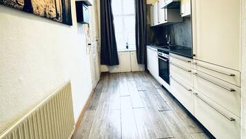 Basic Apartment | Private kitchen