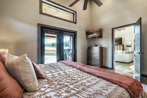 Tabla de planchar con plancha, cuna de viaje y wifi gratis