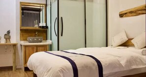 Free WiFi, bed sheets