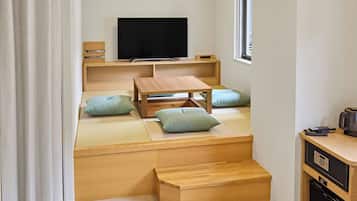 Deluxe-rum (Family) | Skrivbord, arbetsyta för laptop, gratis wi-fi och sÀngklÀder