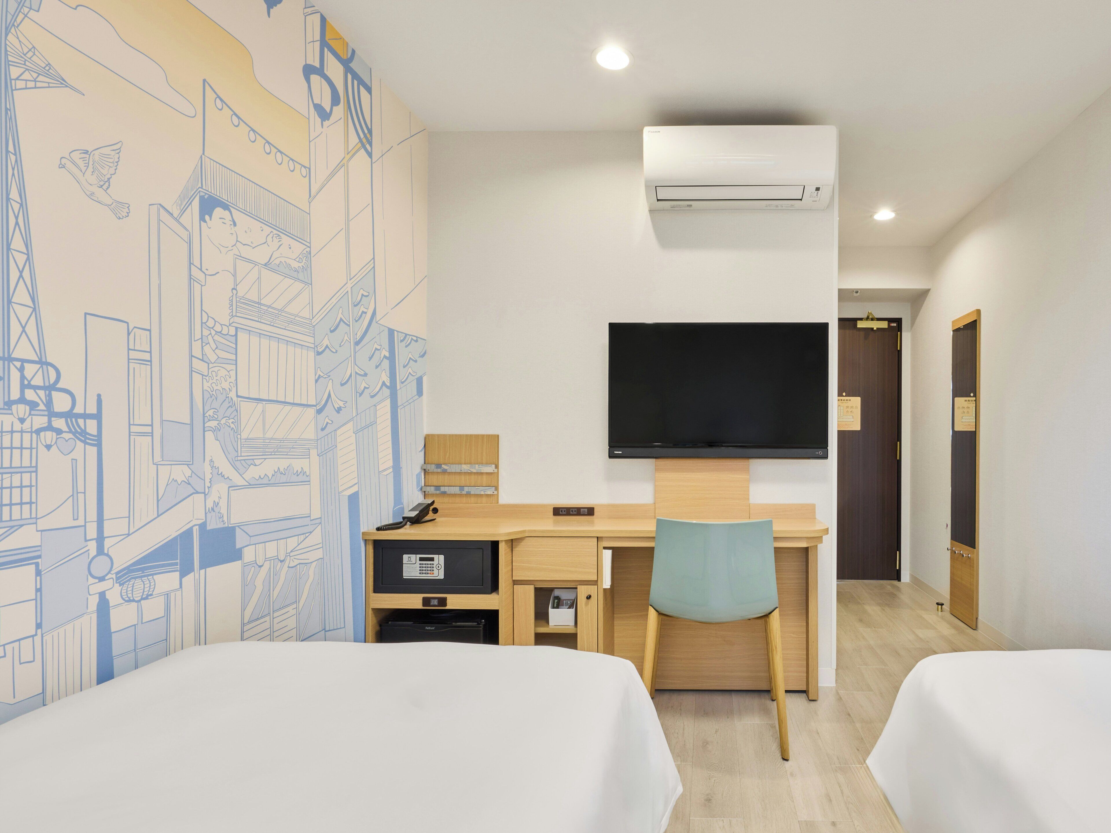 Deluxe Twin Room | Desk, laptop workspace, free WiFi, bed sheets