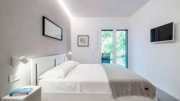 Apartamento, vista para a montanha | Roupas de cama premium, edredons de pluma, ferros/tábuas de passar roupa