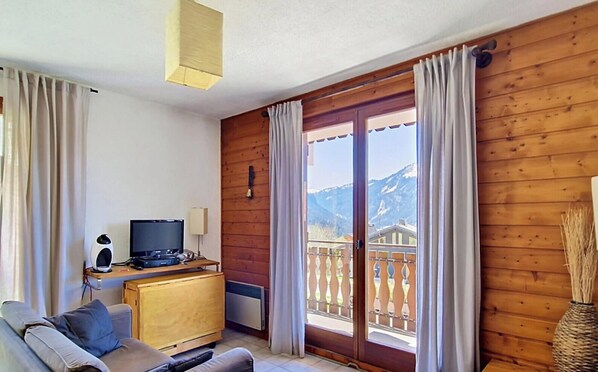 TV, DVD player - SABAUDIA SBA4 MOUNTAIN & NATURE 4 Pers. (Châtel)