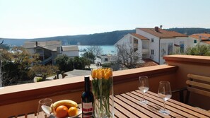 Outdoor dining - Luxury Villa Mer pool apartman by Villas Guide (Kampor)
