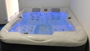 Interior - Luxury Villa Mer pool apartman by Villas Guide (Kampor)