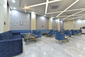 مطعم