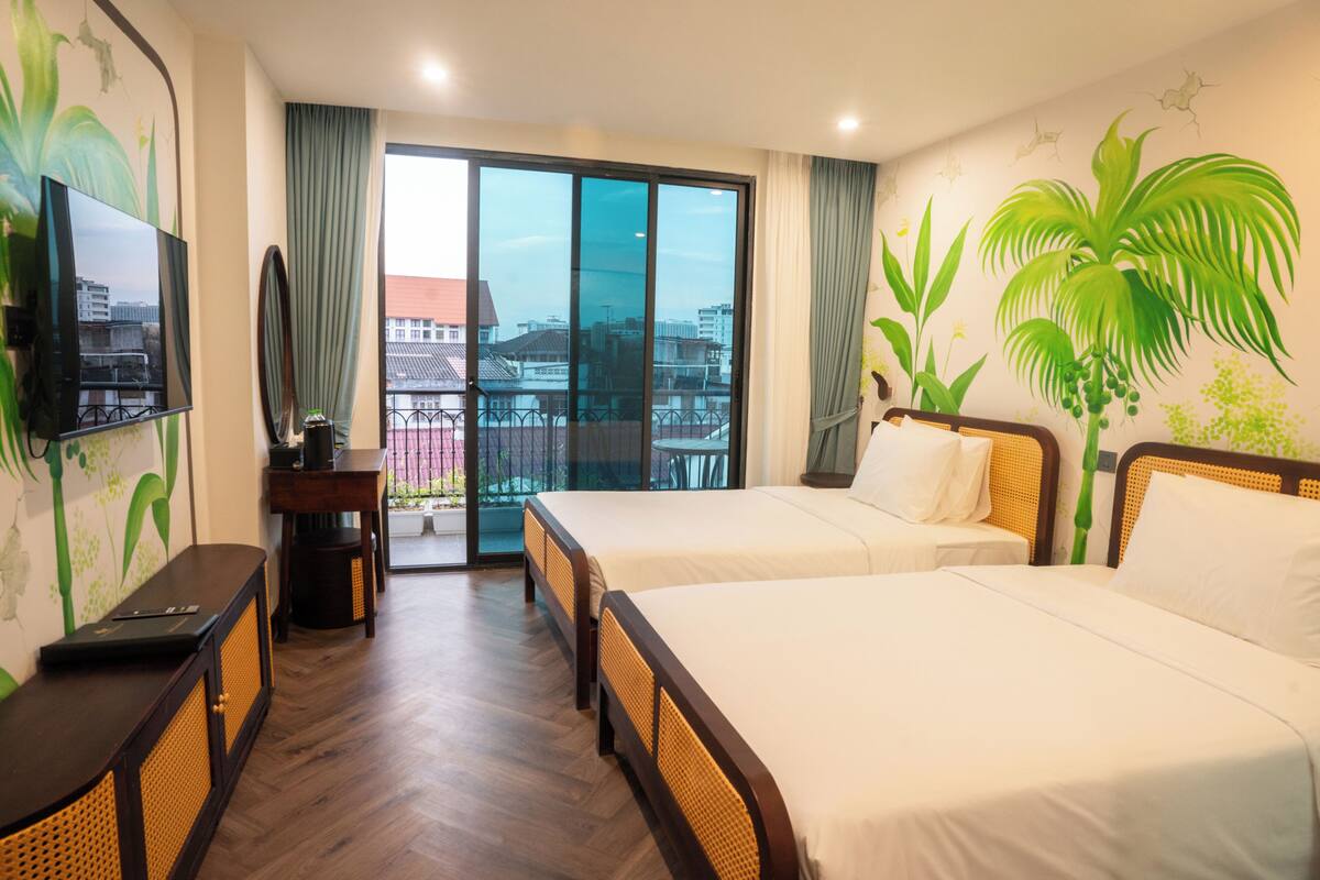 Superior Twin Room, Balcony, Pool View | Free WiFi