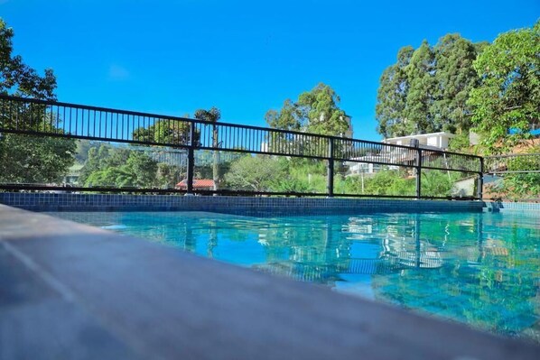 Outdoor pool - Oak Ray La Ella Breeze (Ella)