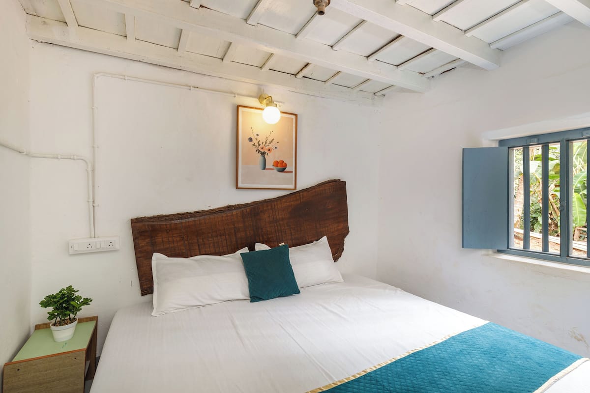 Basic Single Room, Mountain View | Free WiFi