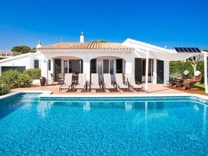 Pool - Villa Bini Oran- Large charming villa near beach (Binibeca)