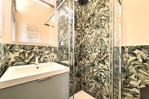 Dusche, Bidet