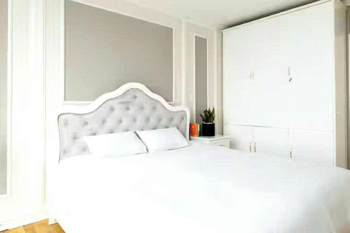 Egyptian cotton sheets, premium bedding, down duvets